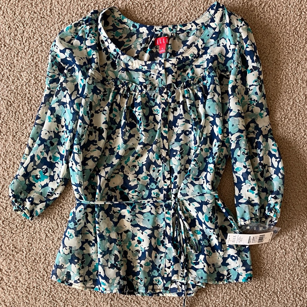 NWT Elle blouse, size XL, polyester with tie waist
